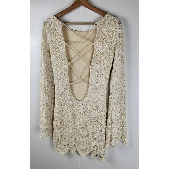 Nightcap Spanish Priscilla Lace Bell Sleeve Bodycon Mini Dress in Nude | 1 XS - Picture 9 of 11